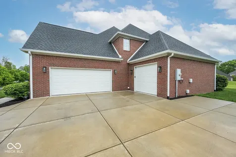 6929 Royal Oakland Way Indianapolis IN 46236