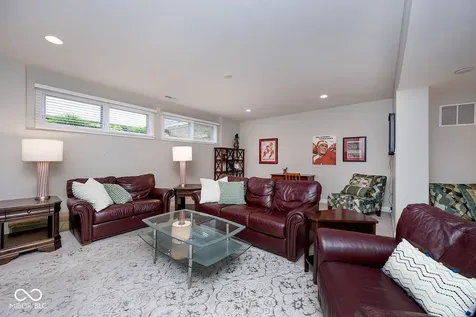 6929 Royal Oakland Way Indianapolis IN 46236