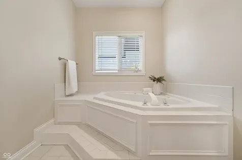 12244 Bayhill Drive Carmel IN 46033
