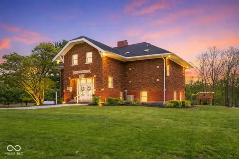 6822 S 600 W Crawfordsville IN 47933