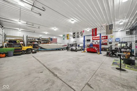 6822 S 600 W Crawfordsville IN 47933