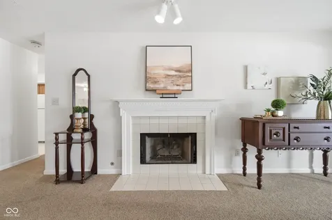 7601 Newport Bay Drive Indianapolis IN 46240