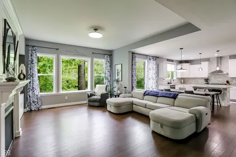 5723 Peaking Fox Drive Indianapolis IN 46237