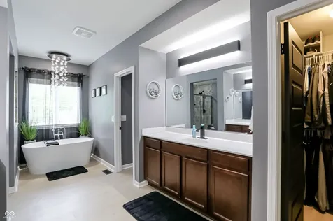 5723 Peaking Fox Drive Indianapolis IN 46237