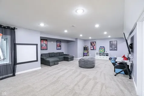 5723 Peaking Fox Drive Indianapolis IN 46237