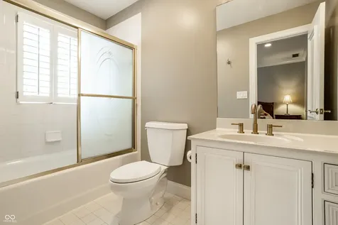 5876 Lake Kessler Court Indianapolis IN 46226