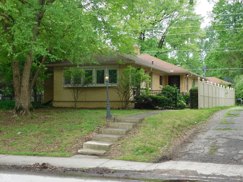 5602 Primrose Avenue Indianapolis IN 46220