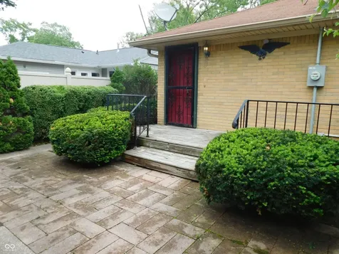 5602 Primrose Avenue Indianapolis IN 46220