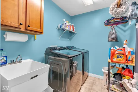 5243 Chloe Lane Seymour IN 47274