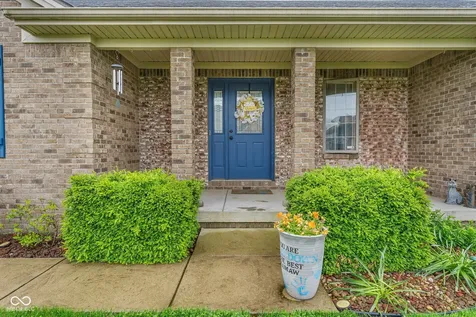 5243 Chloe Lane Seymour IN 47274