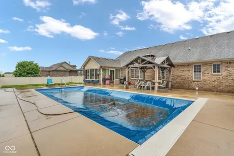5243 Chloe Lane Seymour IN 47274