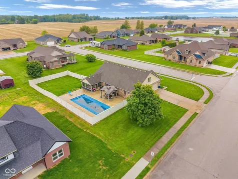 5243 Chloe Lane Seymour IN 47274