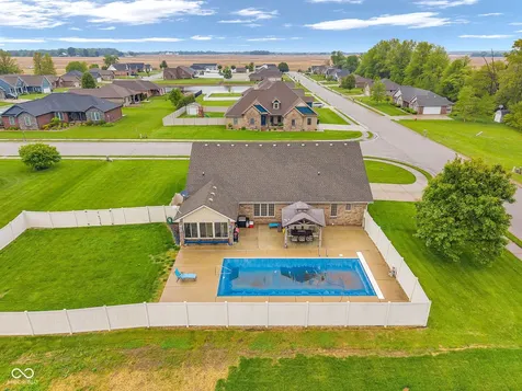 5243 Chloe Lane Seymour IN 47274