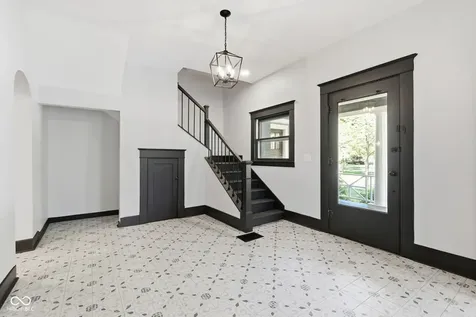 875 Woodruff Place Middle Drive Indianapolis IN 46201