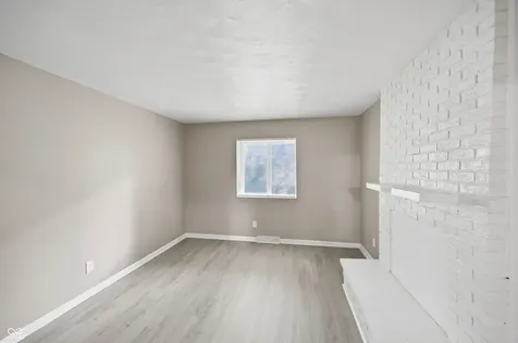 5511 Laurel Hall Drive Indianapolis IN 46226