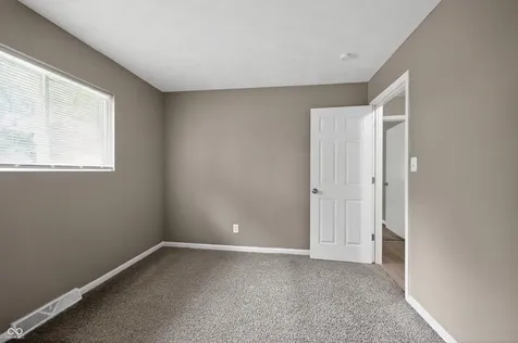 5511 Laurel Hall Drive Indianapolis IN 46226