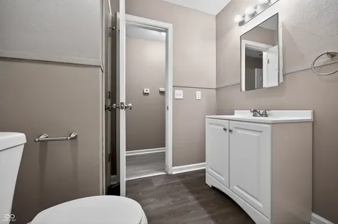 5511 Laurel Hall Drive Indianapolis IN 46226