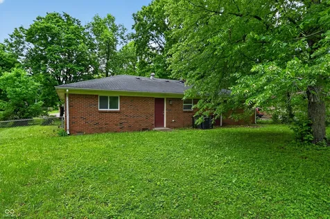 5511 Laurel Hall Drive Indianapolis IN 46226