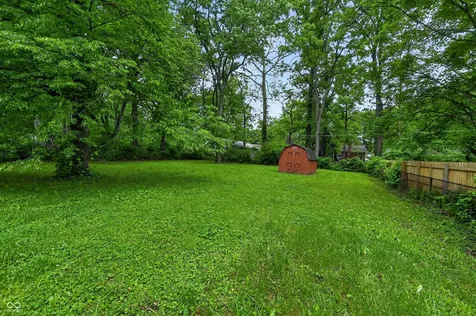5511 Laurel Hall Drive Indianapolis IN 46226