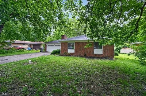 5511 Laurel Hall Drive Indianapolis IN 46226