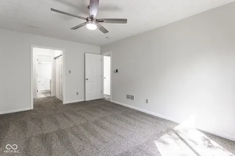 9350 Golden Leaf Way Indianapolis IN 46260