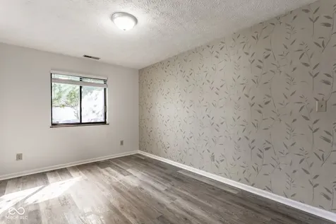 9350 Golden Leaf Way Indianapolis IN 46260