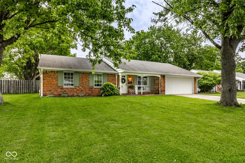 829 Willark Drive New Whiteland IN 46184