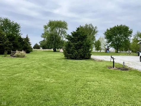 4296 E 100 N Shelbyville IN 46176