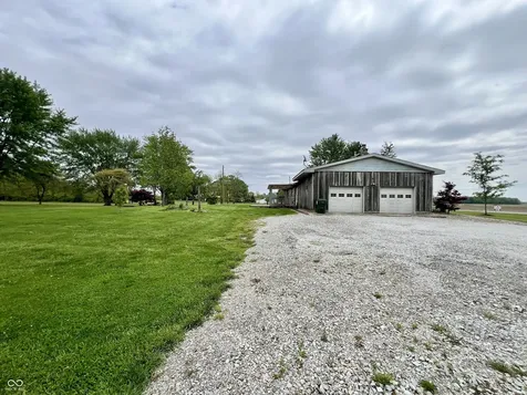 4296 E 100 N Shelbyville IN 46176