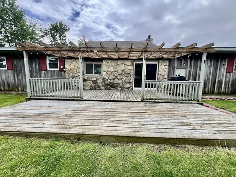 4296 E 100 N Shelbyville IN 46176