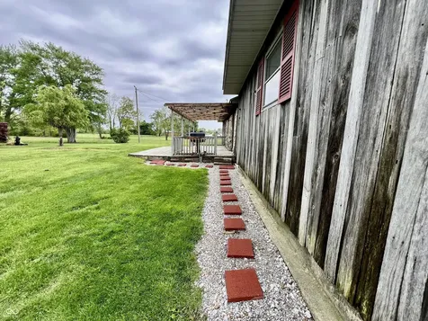 4296 E 100 N Shelbyville IN 46176