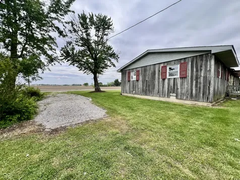 4296 E 100 N Shelbyville IN 46176