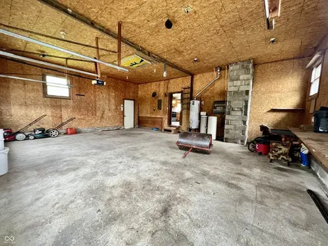 4296 E 100 N Shelbyville IN 46176