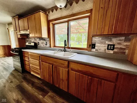4296 E 100 N Shelbyville IN 46176