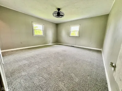 4296 E 100 N Shelbyville IN 46176