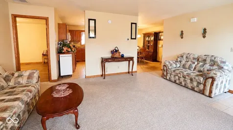 210 Bishop Drive Seymour IN 47274