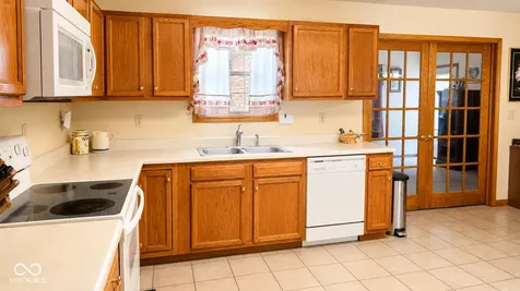 210 Bishop Drive Seymour IN 47274