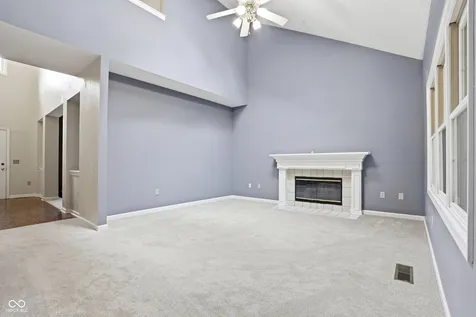 5133 Robinsrock Way Indianapolis IN 46268