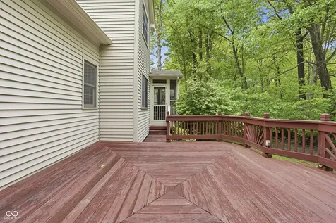 5133 Robinsrock Way Indianapolis IN 46268