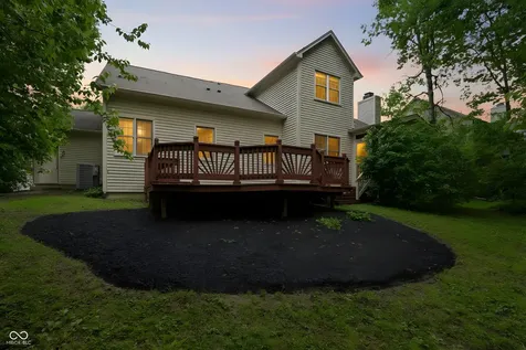 5133 Robinsrock Way Indianapolis IN 46268