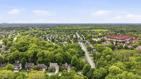 5133 Robinsrock Way Indianapolis IN 46268