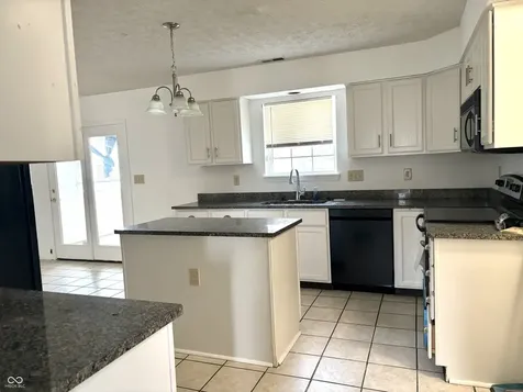 11052 Oakspring Drive Indianapolis IN 46239
