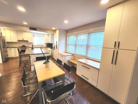 6167 Guilford Avenue Indianapolis IN 46220