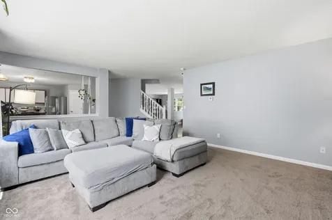 3915 Rosefinch Circle Indianapolis IN 46228