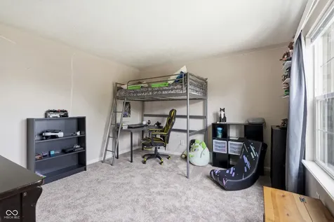 3915 Rosefinch Circle Indianapolis IN 46228