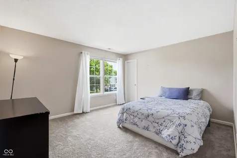 3915 Rosefinch Circle Indianapolis IN 46228