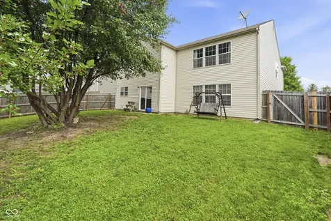 3915 Rosefinch Circle Indianapolis IN 46228