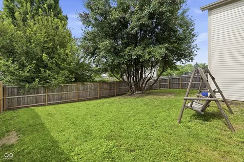 3915 Rosefinch Circle Indianapolis IN 46228