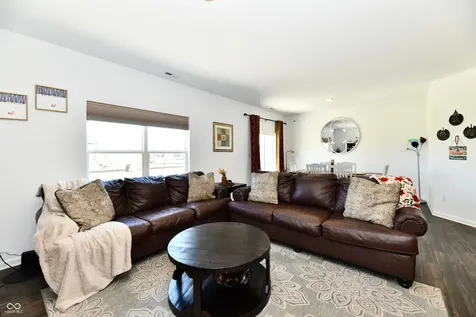 10118 Falls Canyon Lane Indianapolis IN 46229