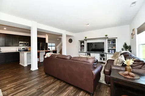 10118 Falls Canyon Lane Indianapolis IN 46229